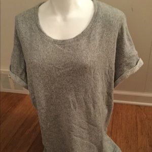 Light weight short sleeve sweater.